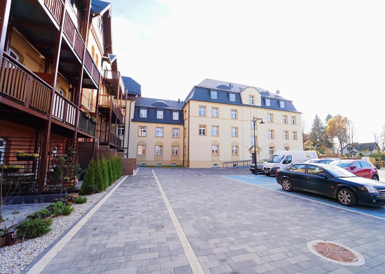 Apartamenty Everysky - Mickiewicza 30 Jelenia Góra Екстериор снимка